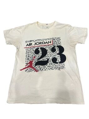 Vintage Air Jordan Boys Medium Graphic Tee Distressed White Shirt